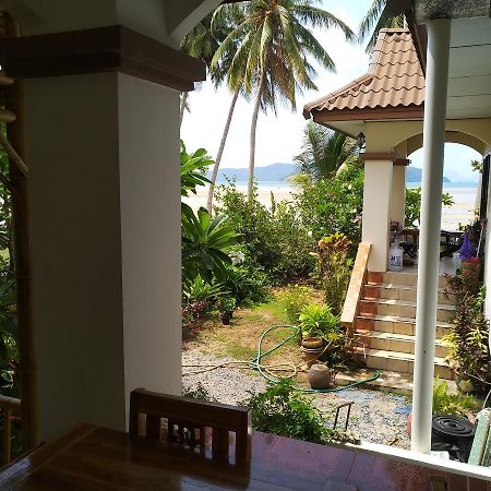 Beach House Taling Ngam Beach Esterno foto